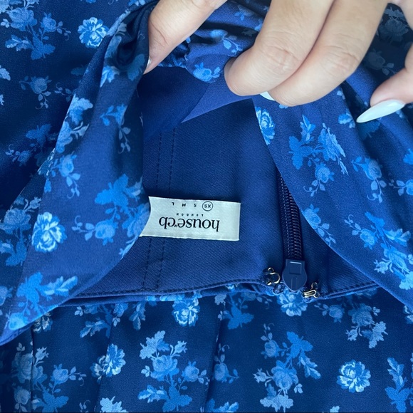 HOUSE OF CB GAIA DRESS - Picture 2 of 7